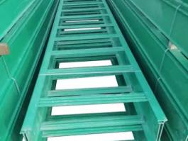Green Solid FRP Ladder Type Cable Tray Non Combustible High Flexibility